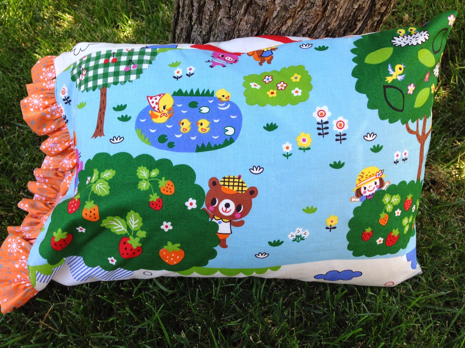 dream quilt create Travel Pillows