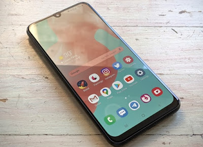 جلاكسي M31 أفضل جهاز سامسونج بأربع كاميرات best-samsung-phone-quad-rear-cameras