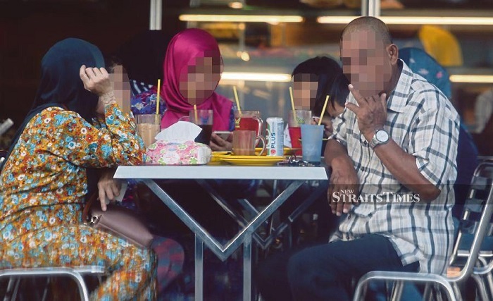 Smokers Who Smoke in restaurant will be jailed up to 2 years and RM10,000 fine