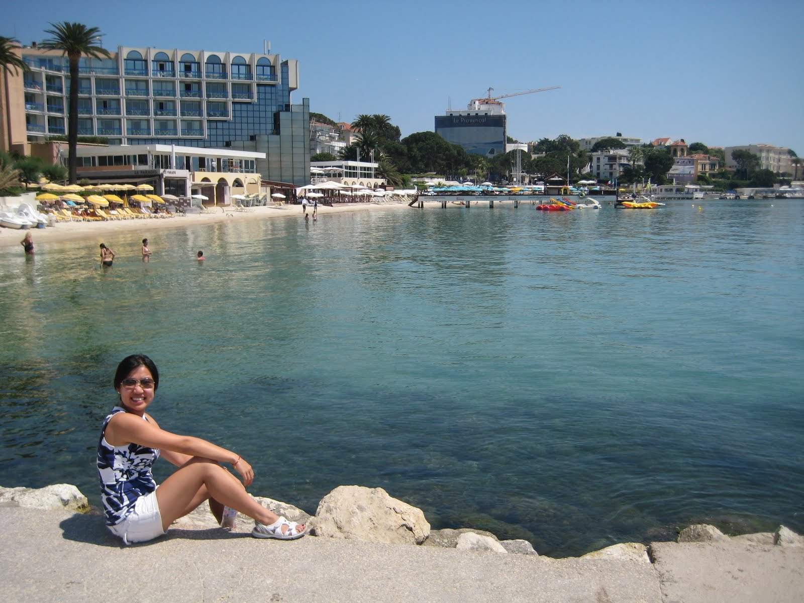 Marco y Lucia in Sevilla Beach beach galore