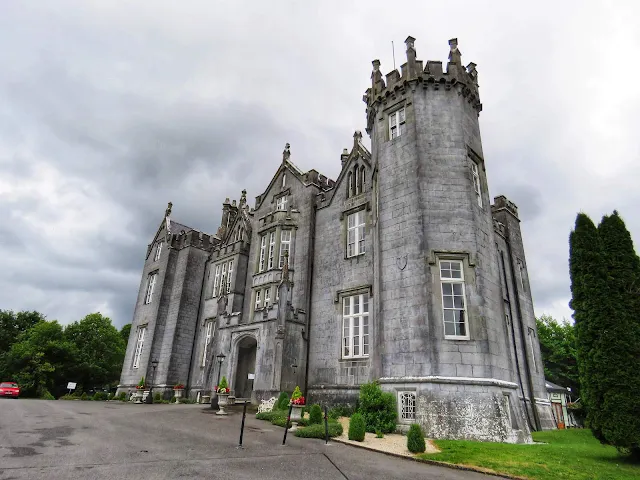 Things to do near Athlone: Kinnity Castle Hotel