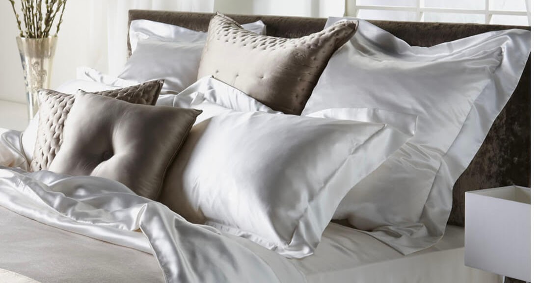 STATING MERITS AND DEMERITS OF SILK PILLOWCASE