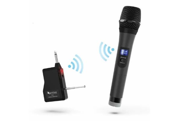 Microfone FIFINE-K025,  ideal para locutores porta de loja