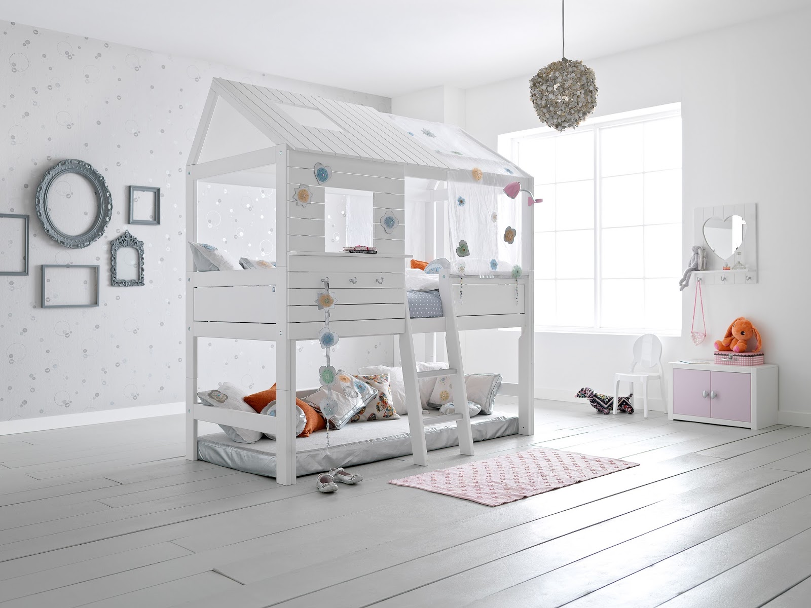 5 Of The Best Unusual Novelty Beds For Children Emily May
