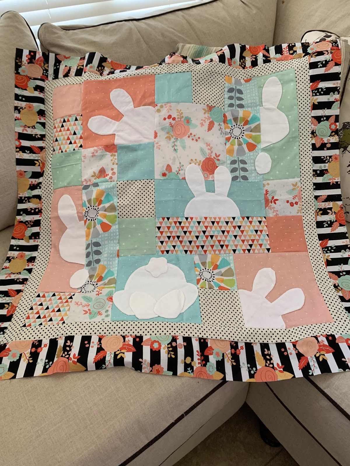 Just Because Quilts: Peek-a-Boo Bunny Quilt