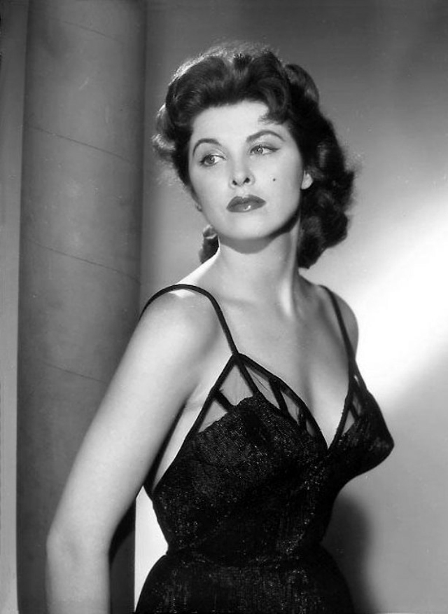 Tina Louise  Vintage Photos of Timeless Redhead Beauty from the 1950s and 1960s - 85