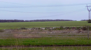 Новопавловка, Покровский р-н. Балка и ручей Солёненький, засыпанный мусором Новопавловка, Покровский р-н. Балка и ручей Солёненький, засыпанный мусором