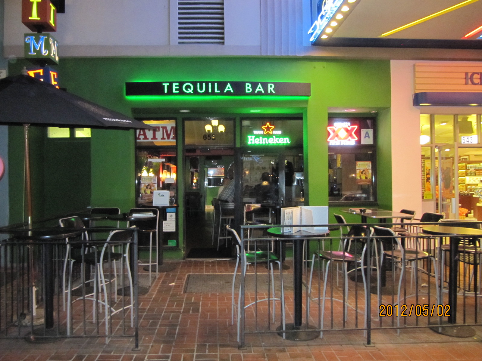 Jeeps Pubs Taverns and Bars Lime Tequila Bar (San Diego, California)