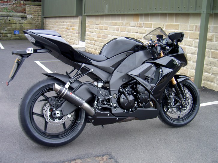 Fast Havey Bikes kawasaki zx10r black