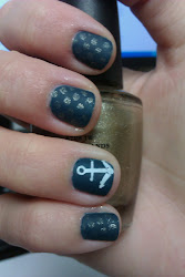 cruise nails going im themed