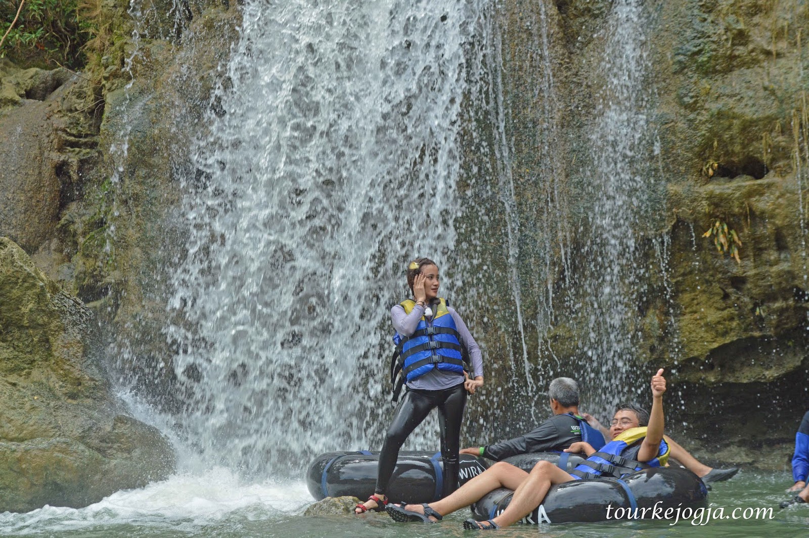 Tubing Gua Pindul Masih Menjadi Destinasi Utama Di ...