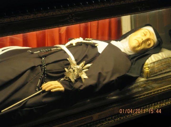 Santos Intactos e Incorruptos Santa Camilla Batista da Varano