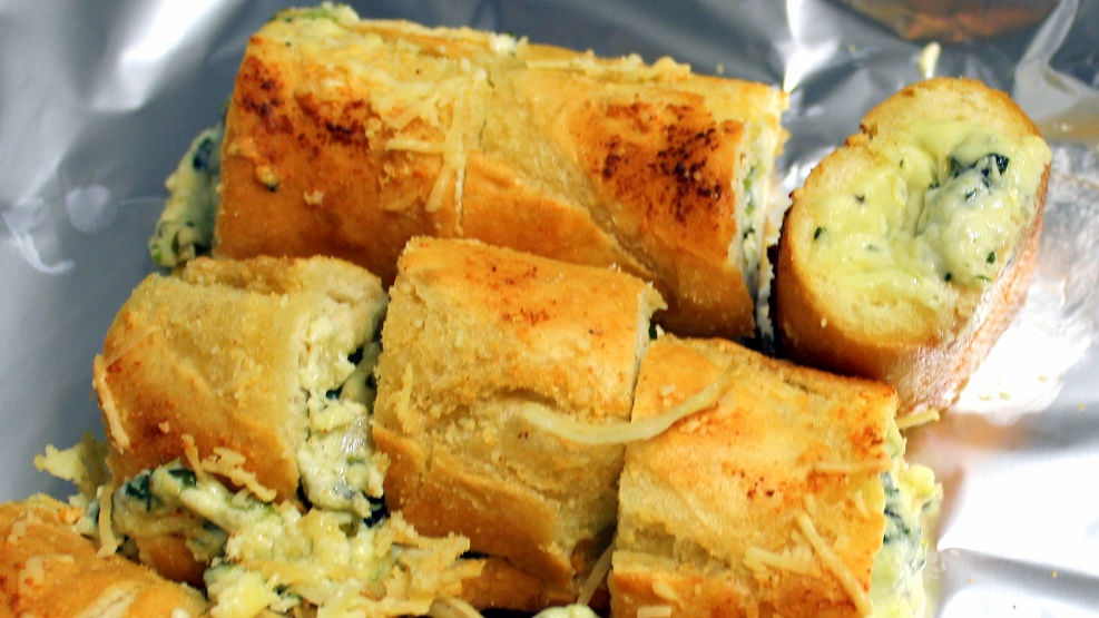 52 Ways to Cook Spinach and Artichoke DIP Stuffed Garlic Bread 52