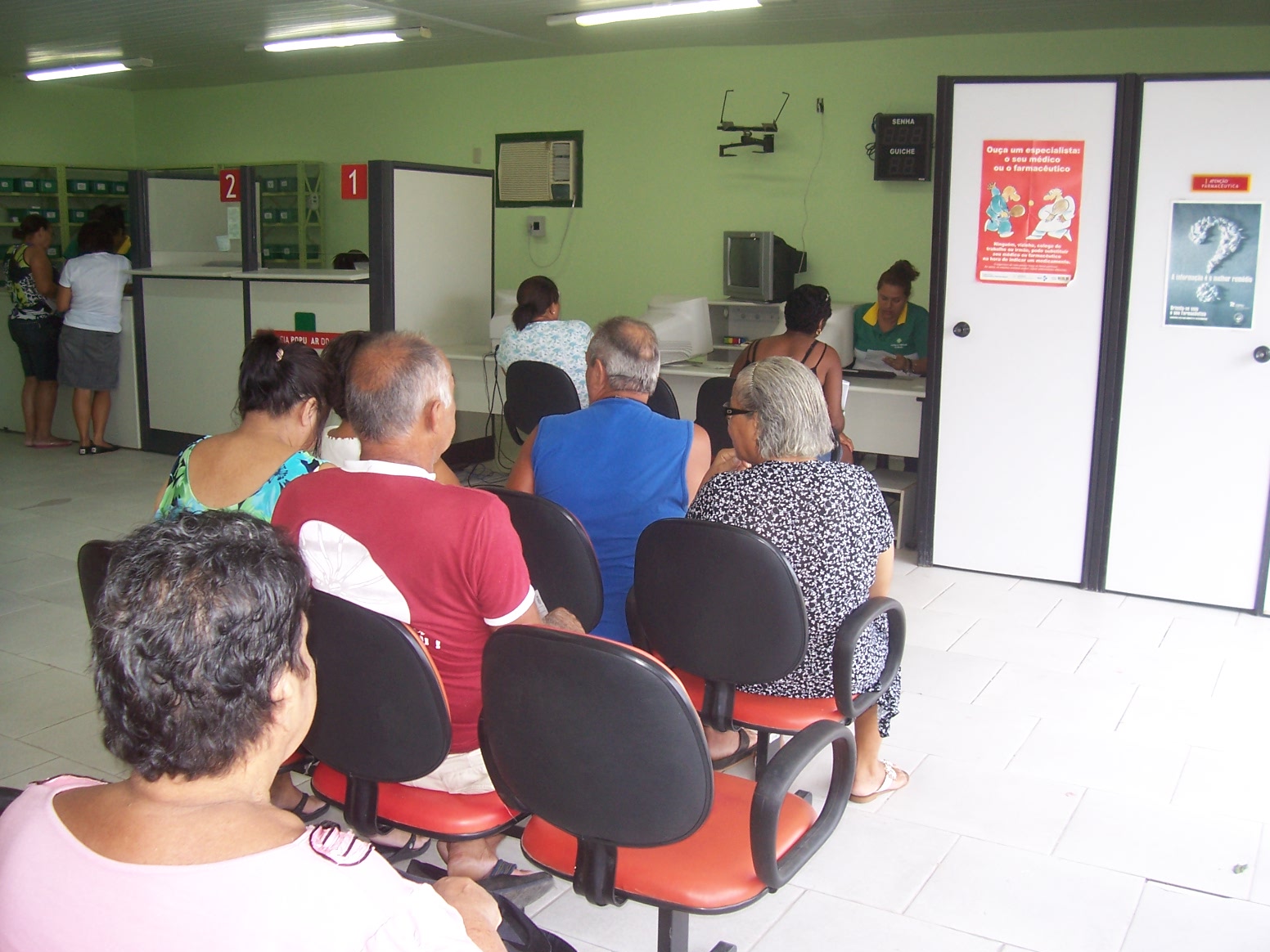 Repórter Renata Cristiane: Farmácia Popular retoma atendimento em Cabo Frio