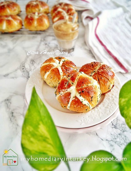 Viral Recipe. KOREAN CREAM CHEESE GARLIC BREAD  (육쪽마늘빵). With video. | Çitra's Home Diary. #asianrecipe #garlicbread #hesselbackbread #softbunrecipe #koreangarlicbread #koreanfood #reseprotimanis #viralrecipe #viralininternet #creamcheese