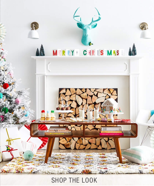 blue deer head over fireplace Christmas, Sugar and cloth Co.