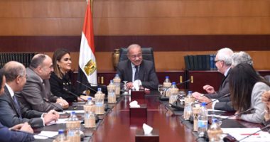 مجلس الوزراء يقرر صرف 100 ألف جنية لأسرة المتوفى و40 ألف للمصاب في حادث الكنيسة البطرسية مجلس الوزراء يقرر صرف 100 ألف جنية لأسرة المتوفى و40 ألف للمصاب في حادث الكنيسة البطرسية