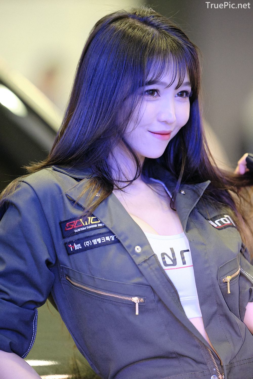 Korean Racing Model - Lee Eunhye - Seoul Auto Salon 2019 - Picture 27