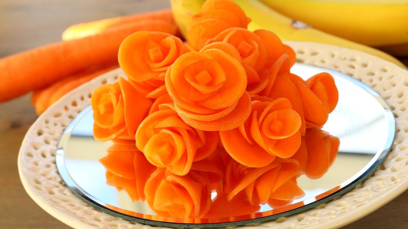 Josephine's Recipes: How to Make Carrot Flowers - Vegetable Carving Garnish - Sushi ...1600 x 898