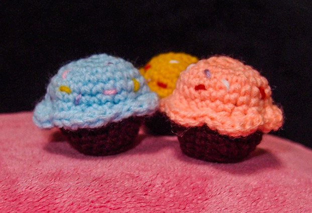 crocheted cupcakes amigurumi