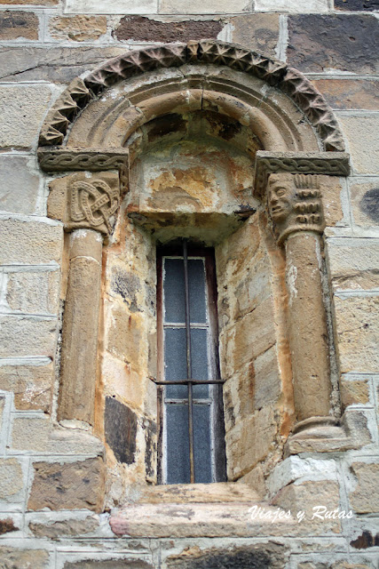 Ventanas de San Salvador de Cantamuda