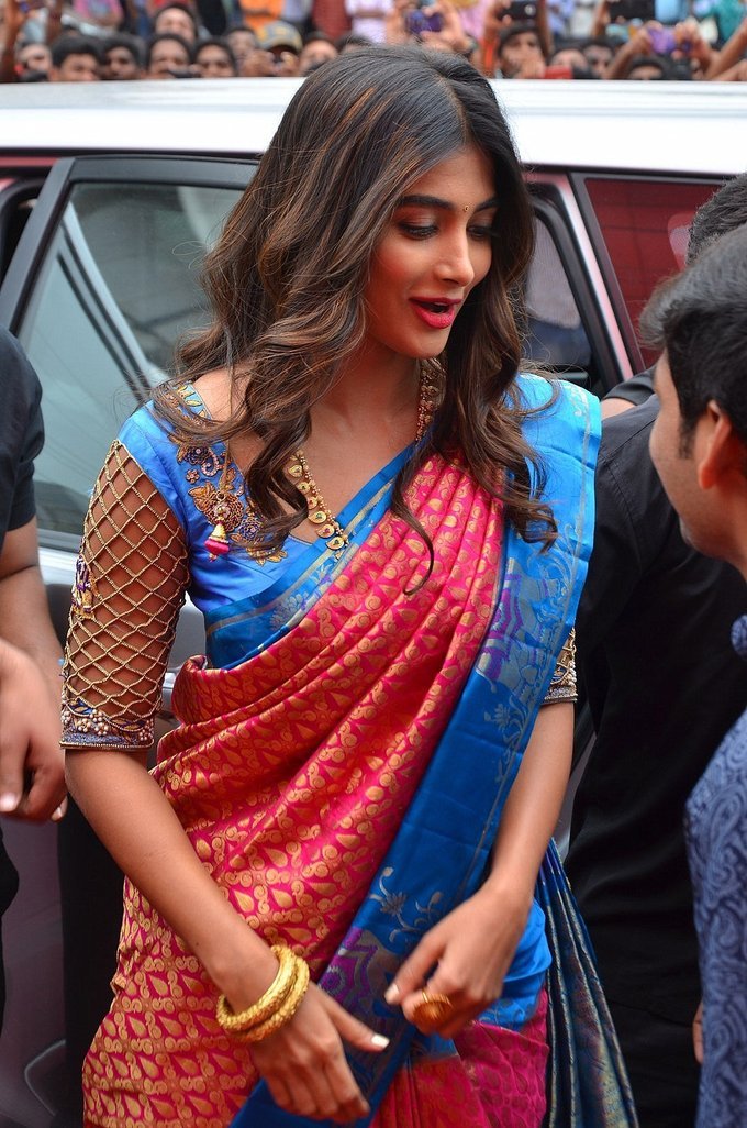Pooja Hegde Photos In Red Pattu Saree Launches Anutex Shopping Mall