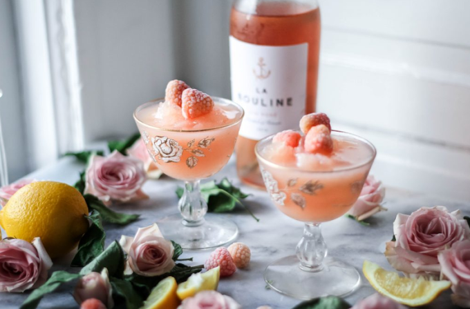 Raspberry Lemon Frosé #summer #drinks