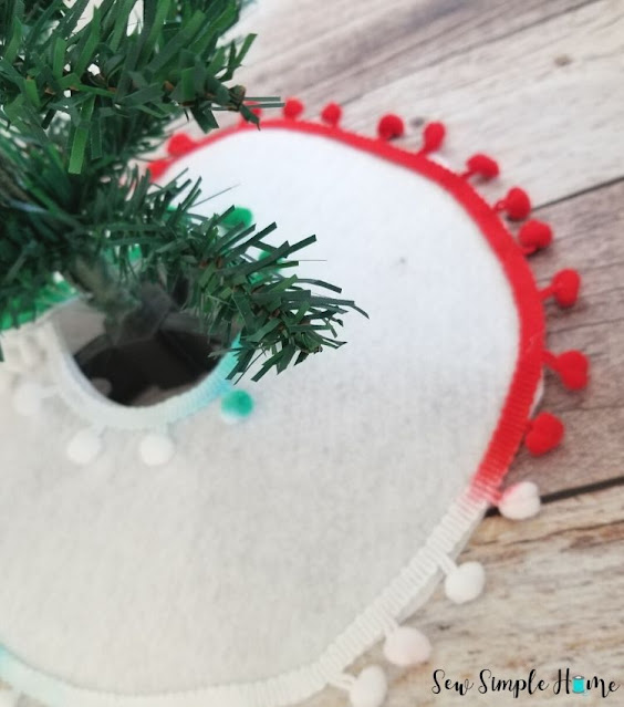 diy mini christmas tree skirt