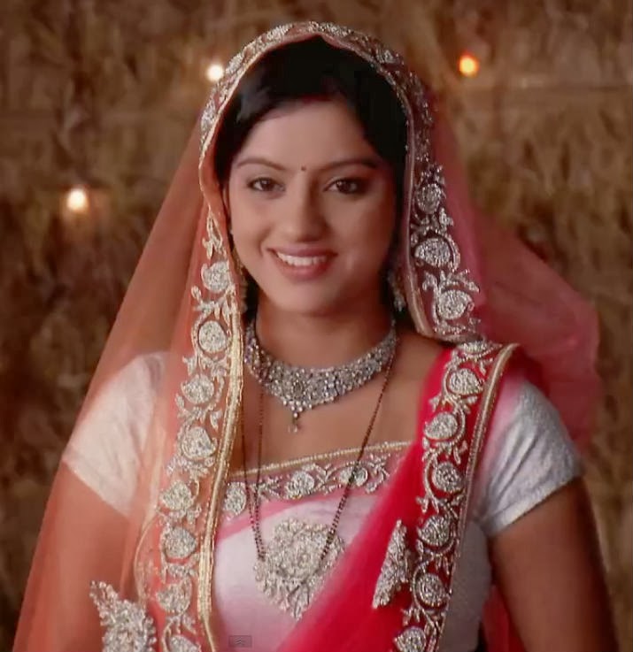 8 unknown facts of 'Diya Aur Baati Hum' actress Sandhya Rathi (Deepika ...