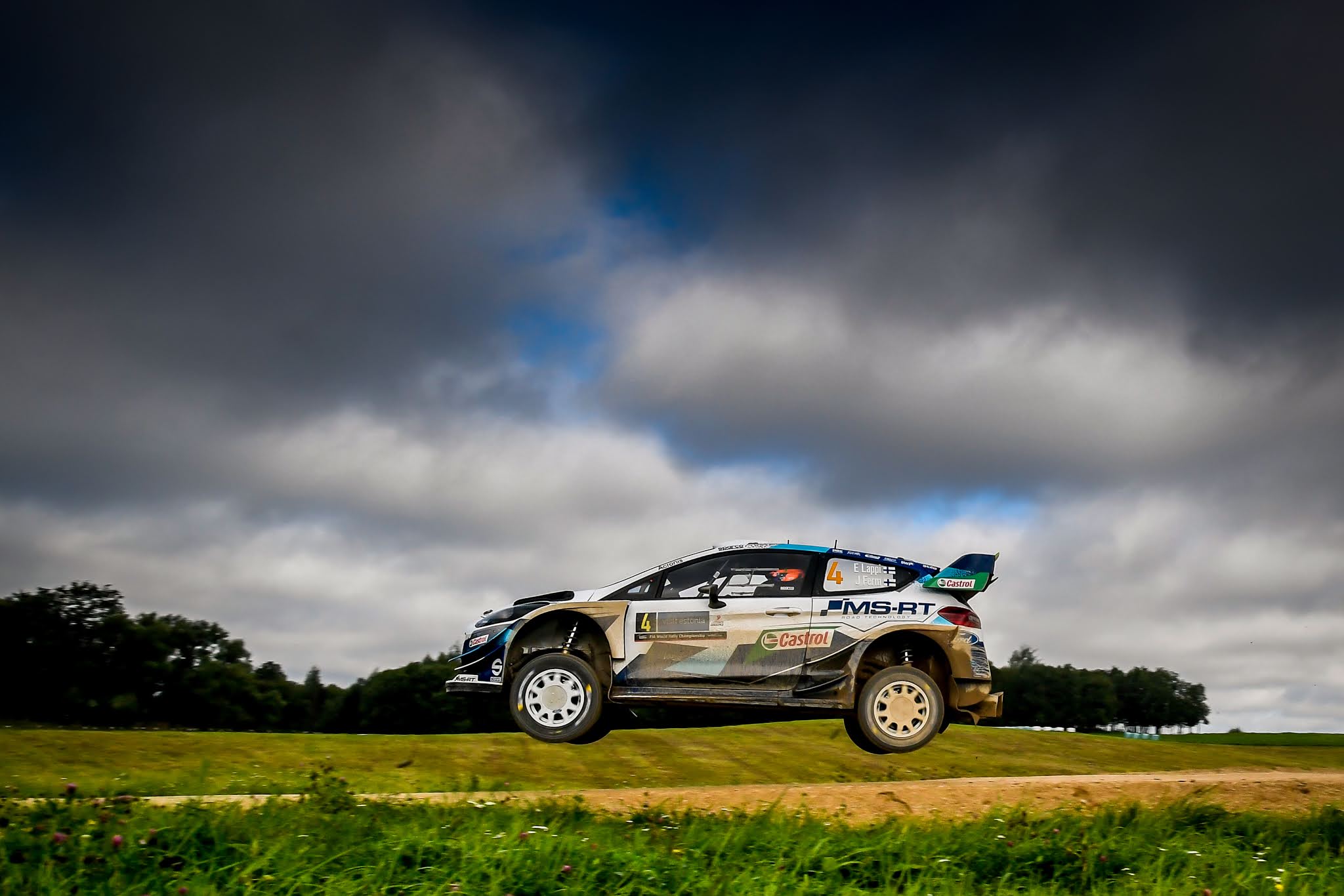 WRC прыжок