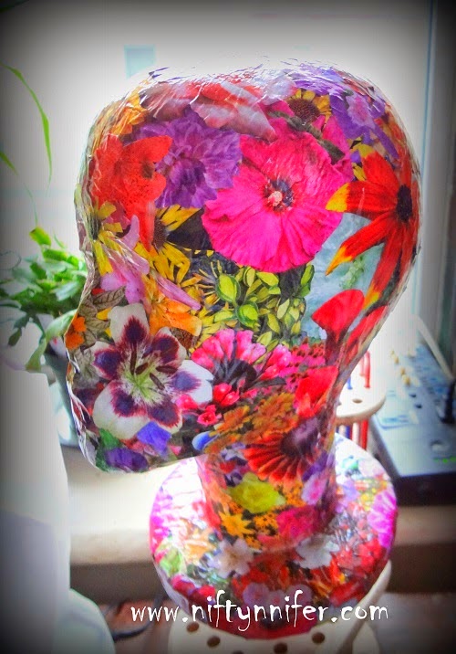 http://www.niftynnifer.com/2014/04/styrofoam-mannequin-royal-flower-make.html