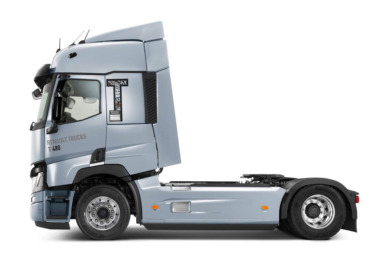 Renault Trucks T and T High Model Year 2020 driver