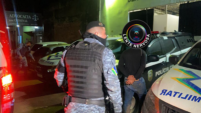Homem é preso com pistola roubada de policial militar 4 Homem é preso com pistola roubada de policial militar
