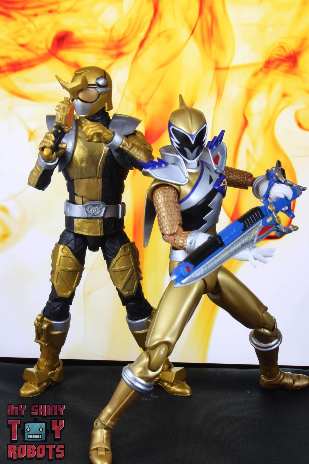 My Shiny Toy Robots: Toybox REVIEW: Power Rangers Lightning Collection ...