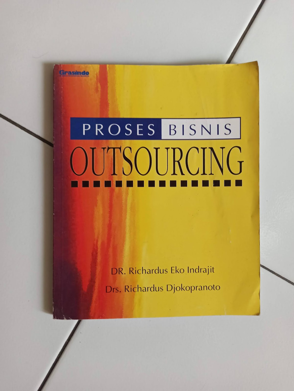 Sinopsis Buku Proses Bisnis Outsourcing
