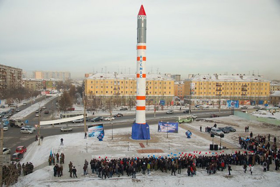 75 гвардейская бригада омск. поселок чкаловский омск 60е. город омск чкаловский. чкаловский проспект 99 омск. омск амурский поселок.