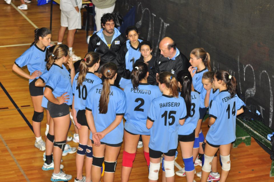 Uruguay olímpico Mucho para aprender en el vóley Sub 15