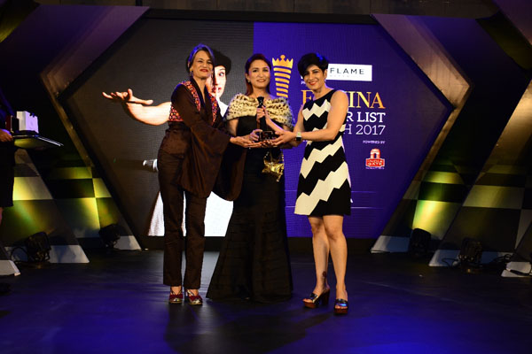 (From left) Beauty expert Ashmin Munjal, designer Anu PD presenting the award to stand-up comedienne Neeti Palta at Femina Power List North 2017 