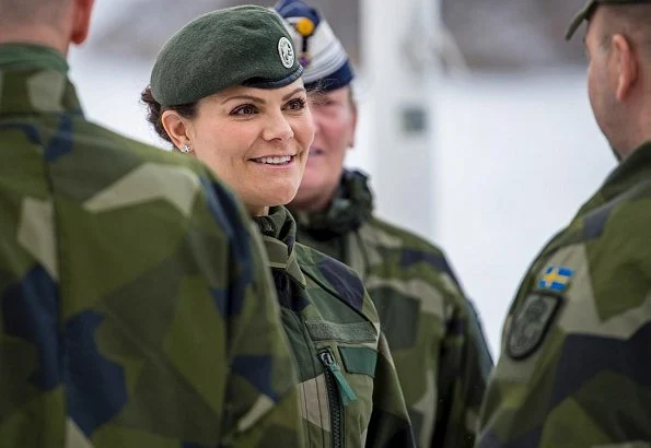 Crown Princess Victoria got information about activities of Life Guards and also about the 13th Security Battalion organization