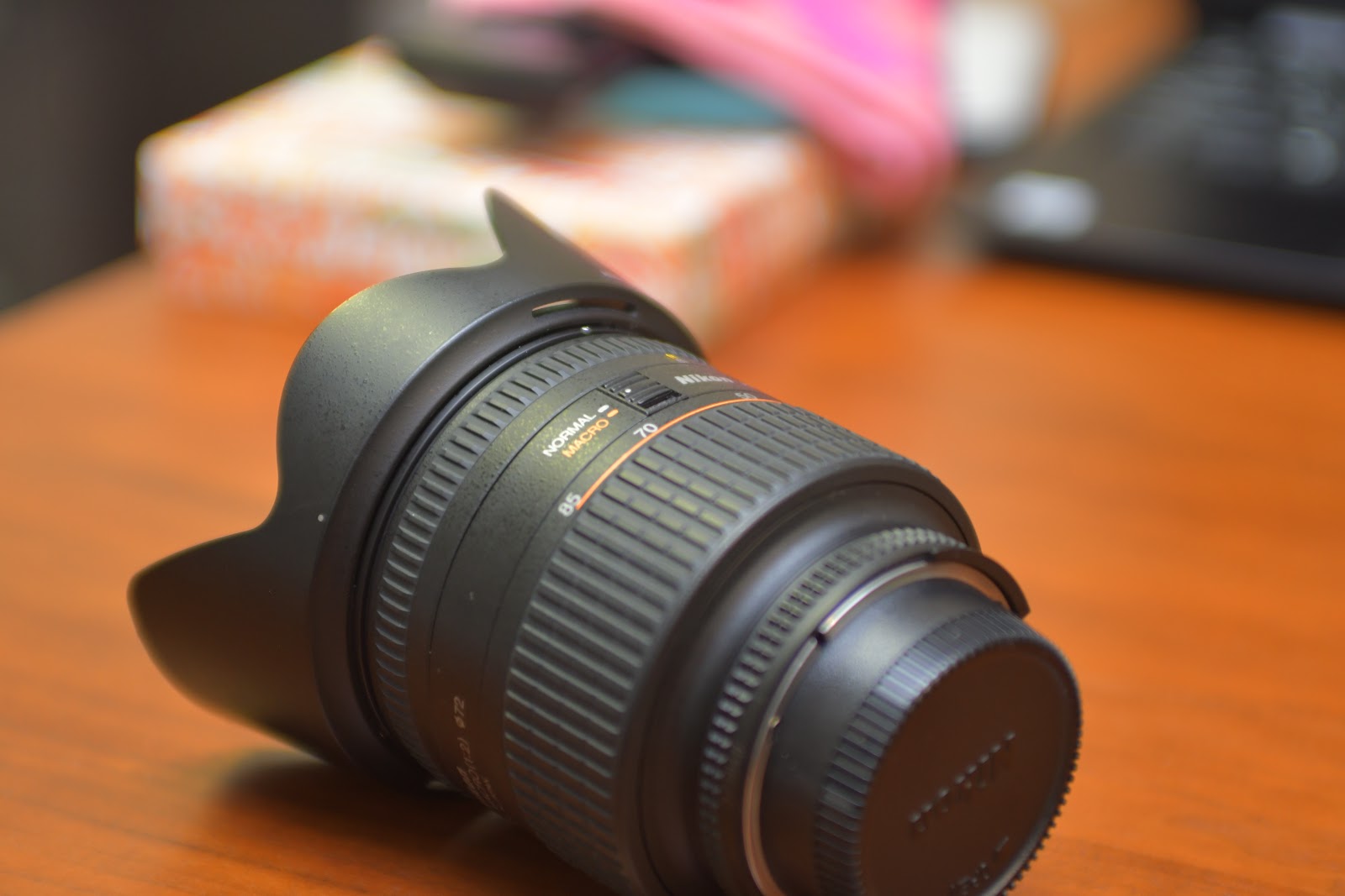 Nikon AF NIKKOR 24-85mm F2.8-4 D