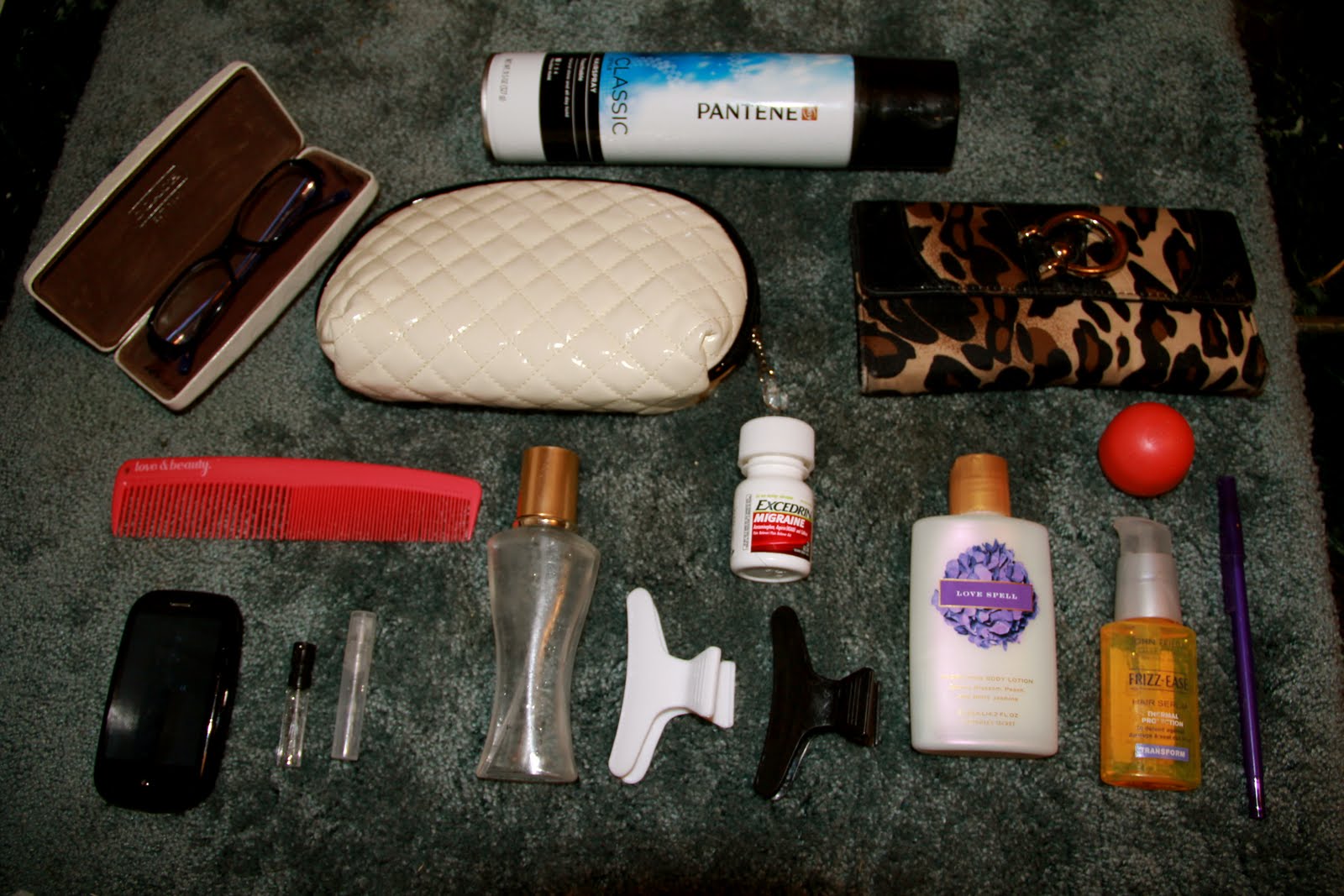 What's In My Purse! & Makeup Bag Kailan Marie A Beauty and Lifestyle Blog What's In My