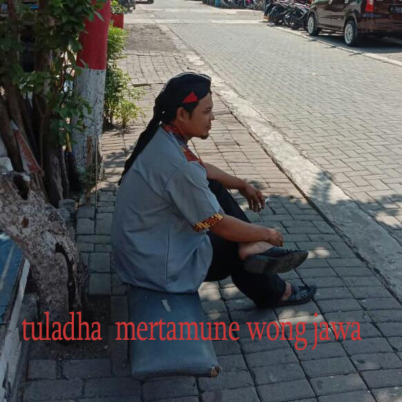 TULADHA MERTAMUNE WONG JAWA/Contoh Bertamunya Orang Jawa