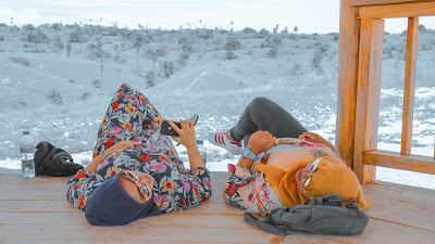 Usir Kulit Gosong Karena Travelling dengan Scarlet Whitening 