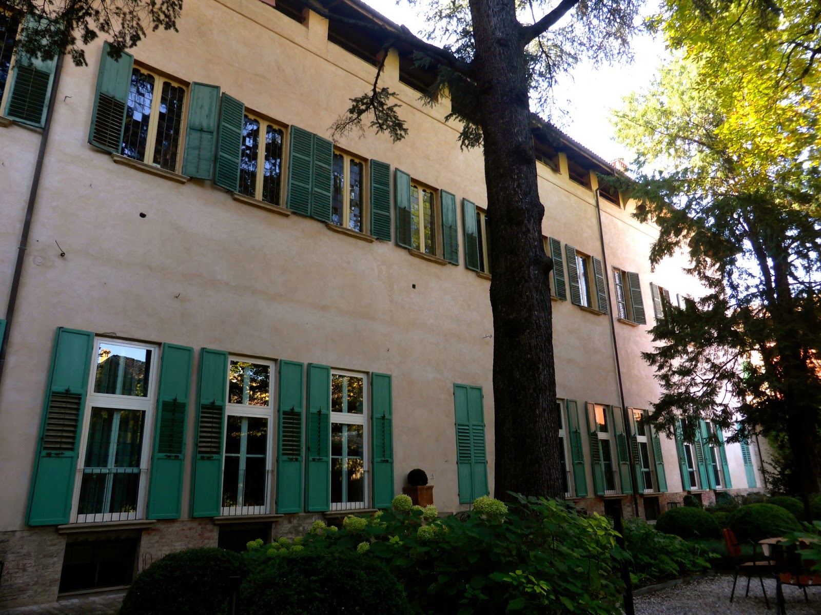Facciamo un giro in centro? PALAZZO BENTIVOGLIO