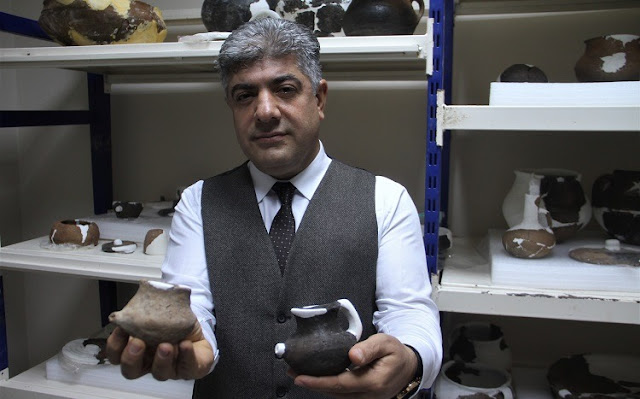 4,500-χρονών μπουκαλιών μωρών που ανακαλύφθηκαν στην ανατολική Τουρκία