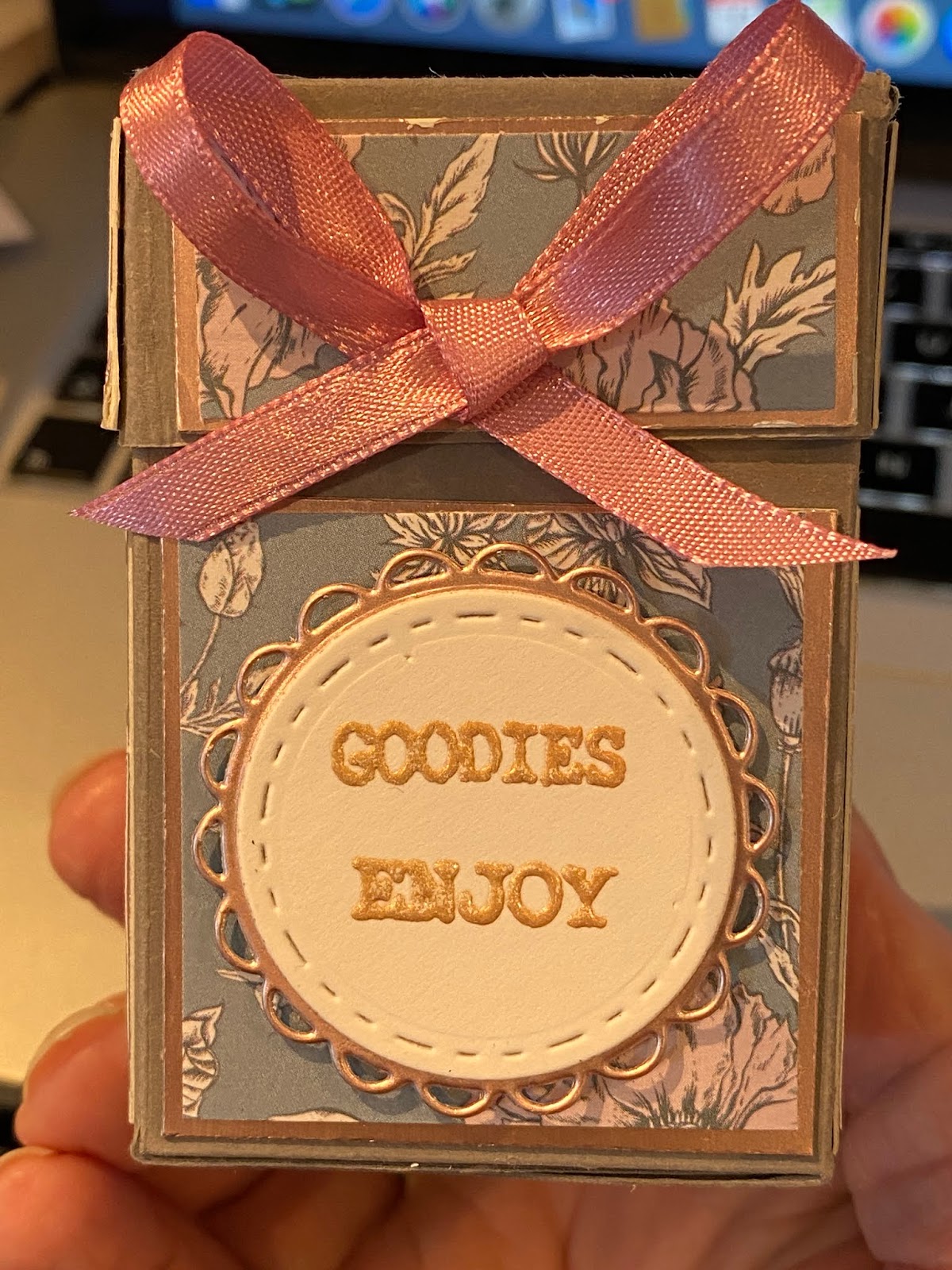 Papercrafts by Heidi Angelika Impossible Gift Boxes