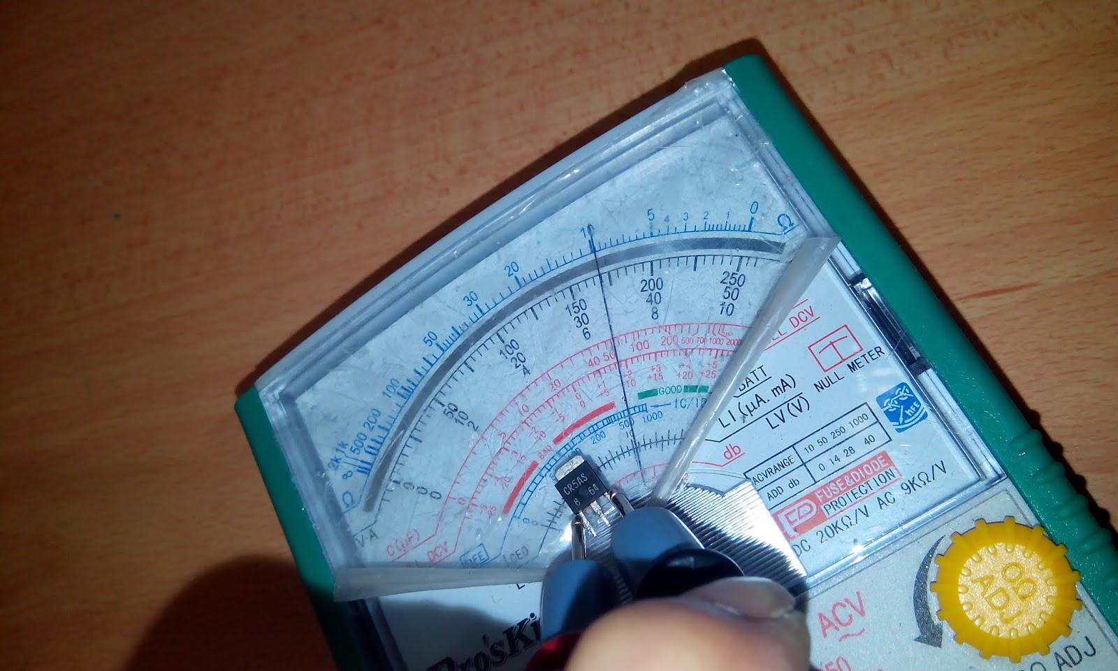 Life Begins at Forty How to check CR5AS Thyristor