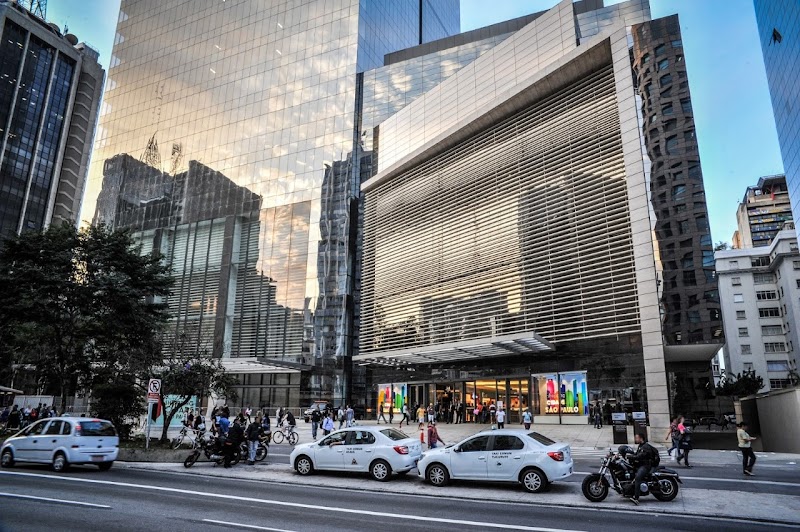 Cecília Dale chega ao shopping Cidade São Paulo Cecília Dale chega ao shopping Cidade São Paulo
