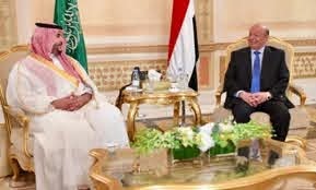 الرياض : لقاء الرئيس هادي بالأمير خالد بن سلمان وحقيقة رفض الأول التوقيع على تشكيل الحكومة الجديدة