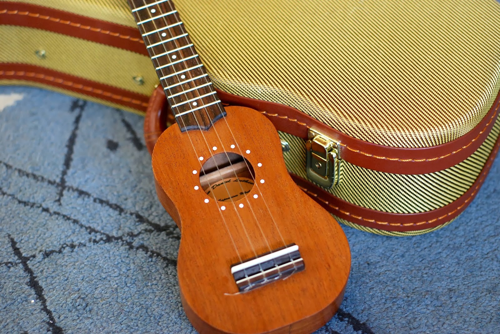 John Daniel Pixie Sopranino Ukulele REVIEW